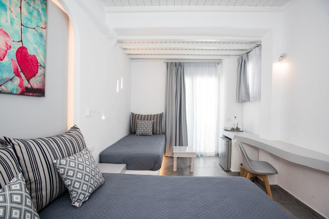Mina Platys Gialos (Mykonos)